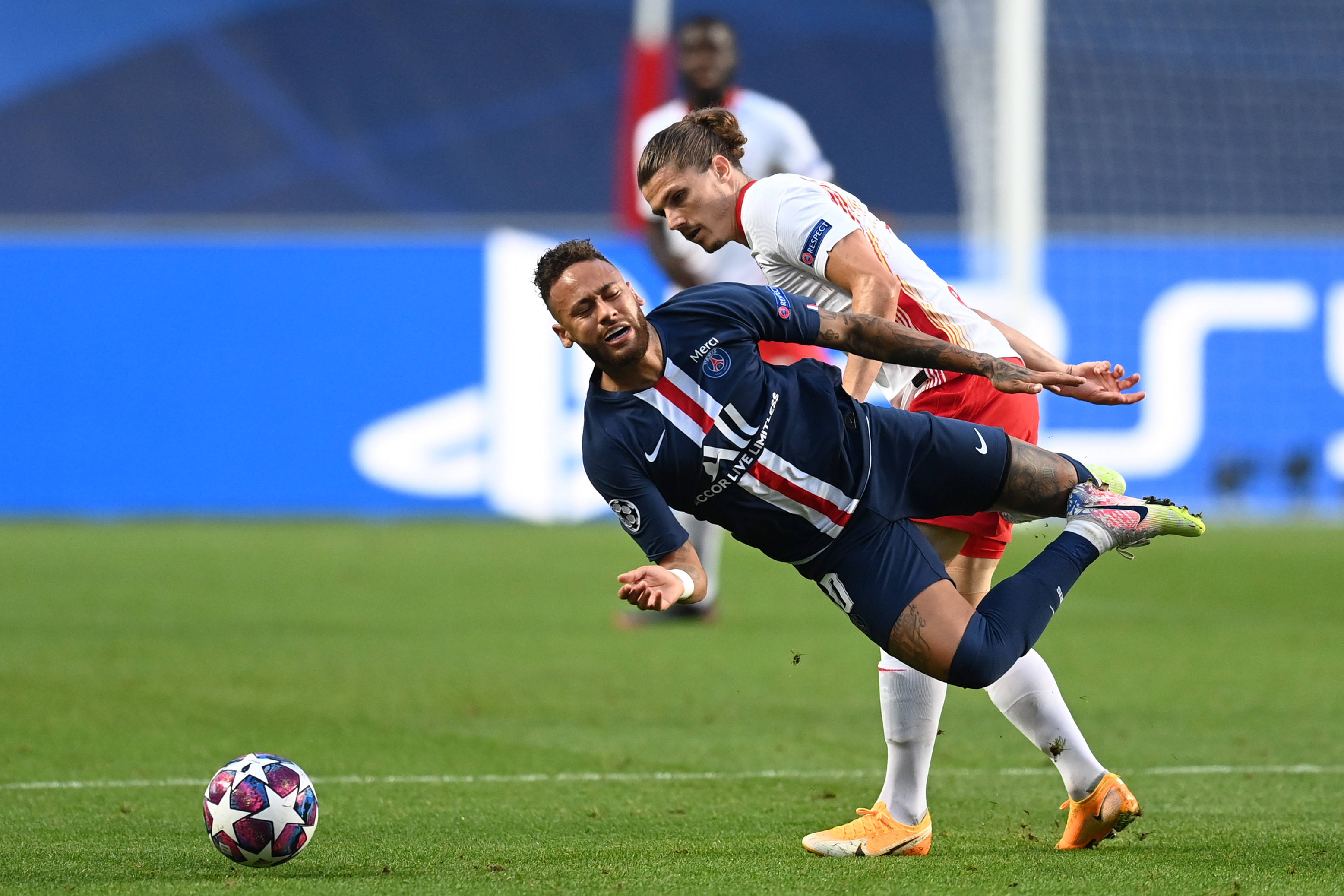 包含加时末段体能课后,巴黎圣日耳曼伤情更新备战NBA总决赛,悬念犹存,年轻球员得到机会的词条 包含加时末段体能课后,巴黎圣日耳曼伤情更新备战NBA总决赛,悬念犹存,年轻球员得到机会的词条