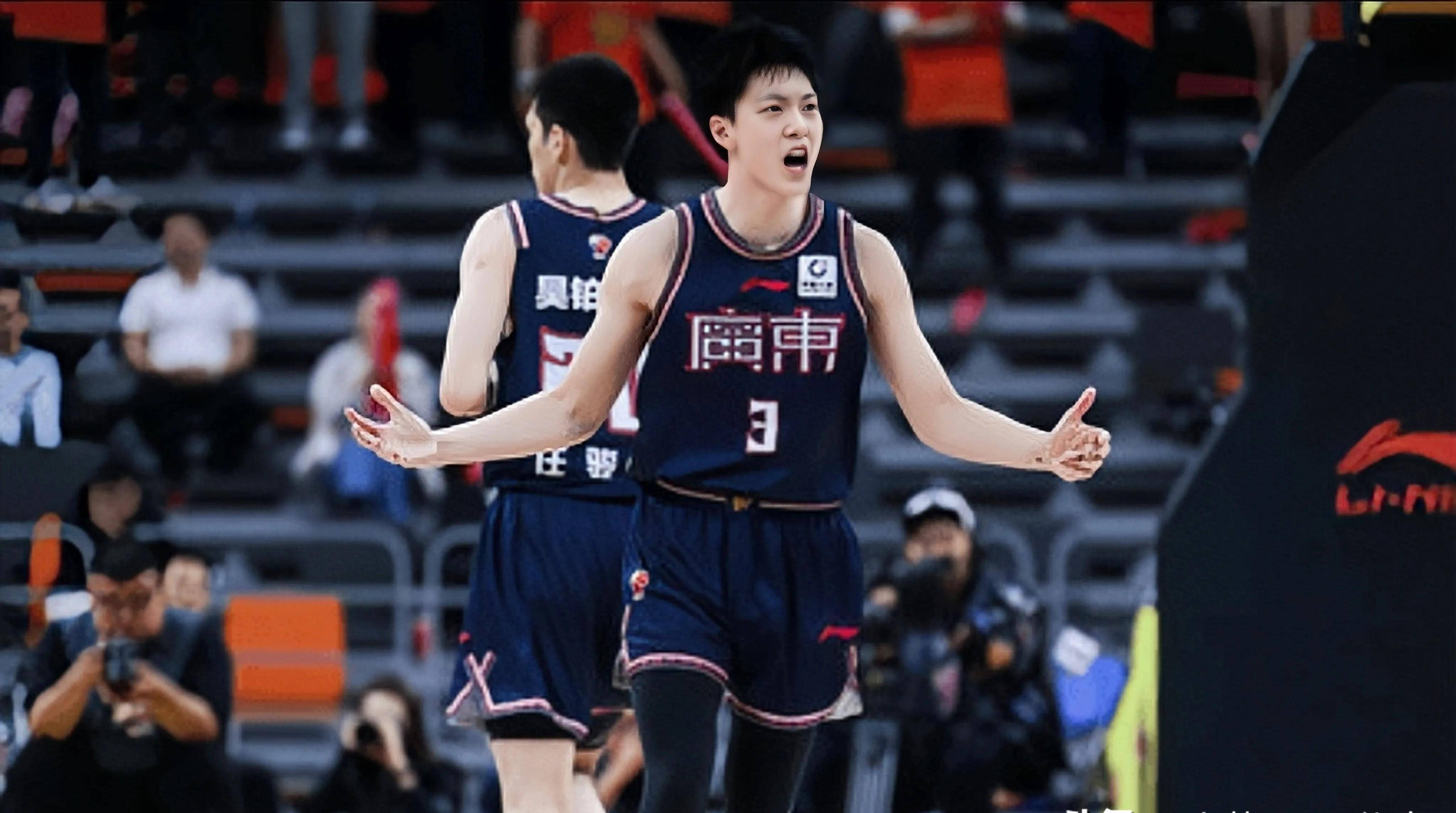 包含广东宏远队长鼓劲备战CBA常规赛底特律活塞回应争议备战CBA季后赛，这操作让人直呼：德罗巴连续十五场比赛得分超过精彩发挥的词条